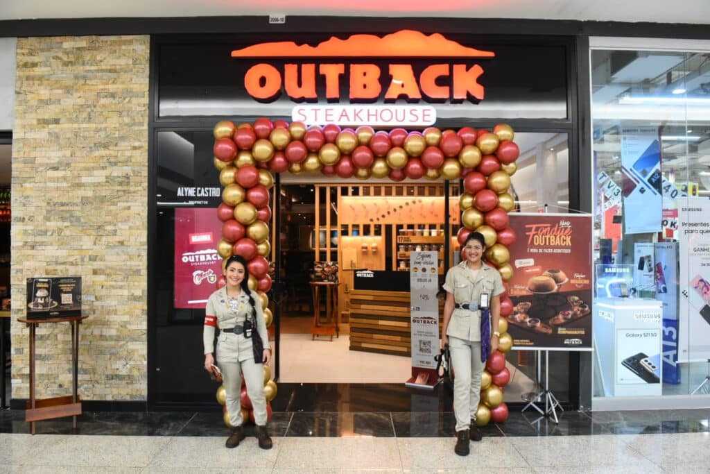 Neste Dia dos Namorados, Taguatinga Shopping presenteia casais com 100 jantares no restaurante Outback Steakhouse
