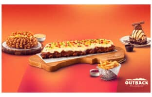 Outback inova e lança torre Bloomin’ Onion com camarões, Ribs com Catupiry