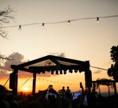 Piri Lounge completa dois anos e recebe Dubdogz pela primeira vez em Pirenópolis