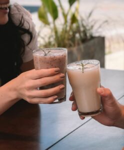 Bebidas refrescantes para enfrentar o calor de Brasília