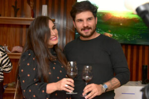 Vinícola Brasília lança nova safra do Monumental Syrah em evento exclusivo na Casa de Chá