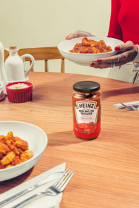 Heinz inova com novos molhos em vidro e propõe experiência sofisticada