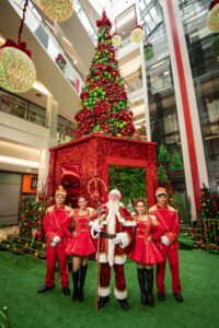 TGS apresenta toda a sofisticação do vermelho safira em Natal cheio de glamour