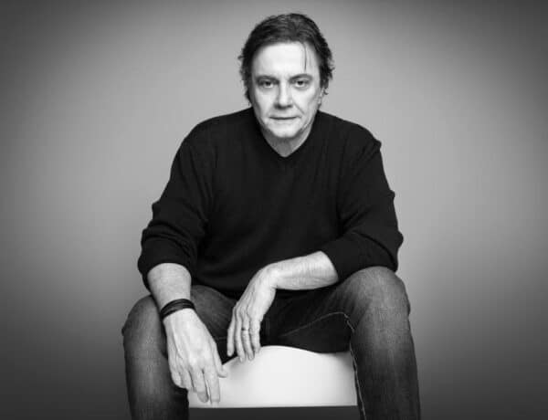 Fábio Jr. chega a Brasília no dia 20 de março com espetáculo que celebra sucessos que marcaram gerações