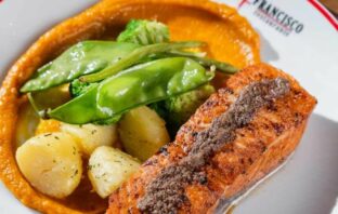 Semana Santa especial no Restaurante Francisco do Pátio Brasil Shopping: sabores do mar e tradição em cada prato Restaurante Francisco