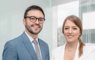Dr. Danilo Munhóz e Dra. Aline Amaro