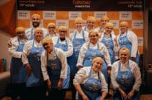 16a. turma formada pelo projeto Chef Aprendiz, realizado no bairro de Pimentas, na cidade de Guarulhos/SP