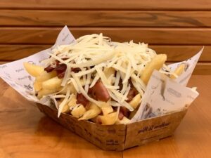 Batata Frita com Parmesão e Bacon  (Milk & Mellow - Créditos: Divulgação)