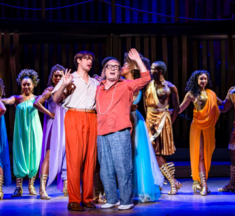 Espetáculo já aclamado por público e crítica permanece até 19 de abril no Ulysses Centro de Convenções