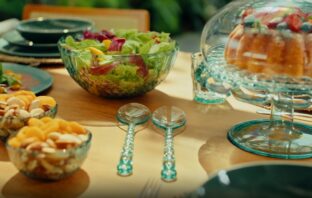 Oba Hortifruti lança nova campanha de selos com itens da italiana Guzzini